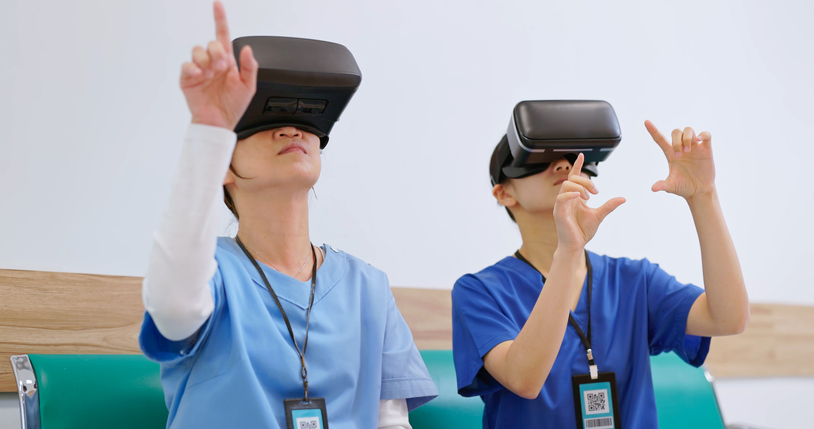 Developing Nursing Clinical Judgment Competency Through Virtual Reality