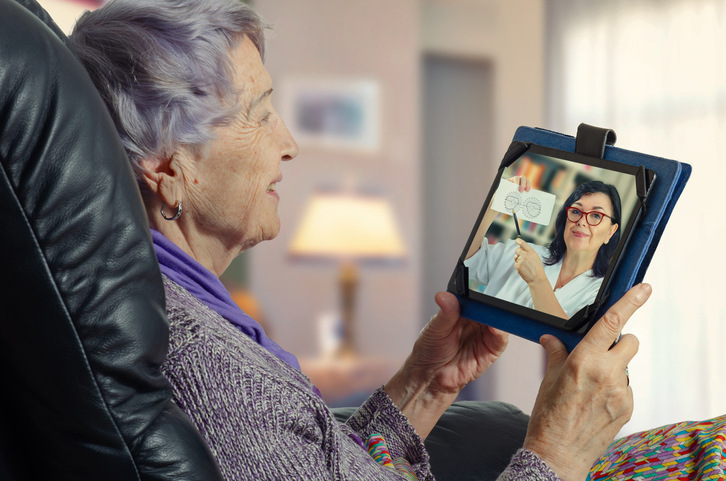 4 Strategies for Healthcare Providers to Make Virtual Care Practical for Seniors