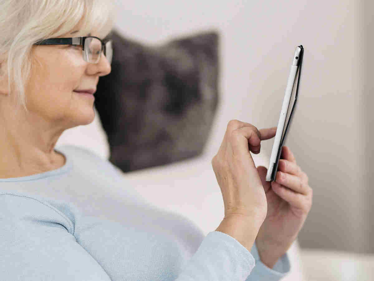 Personalizing a Weight Loss Program Using Cognitive-Behavioral Phenotypes to Improve Engagement and Weight Loss in Adults With Overweight or Obesity