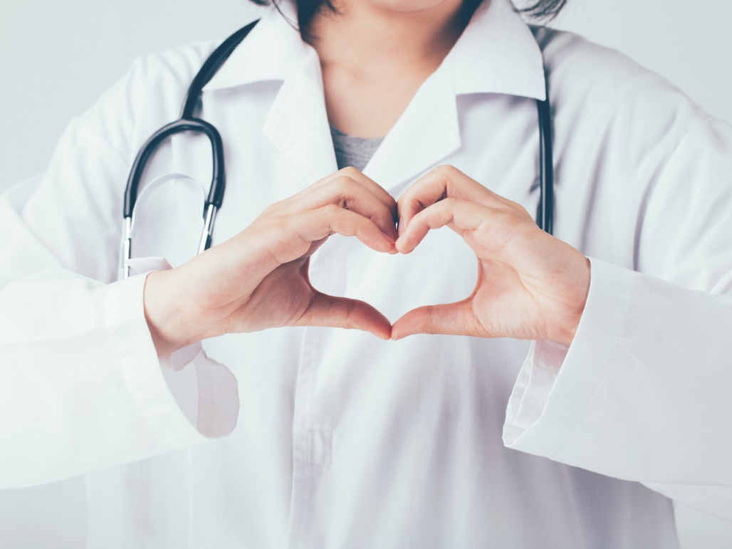 Effect of an Online Continuing Professional Development Course on Physicians’ Intention to Approach a Colleague in Difficulty: Mixed Methods Convergent Study