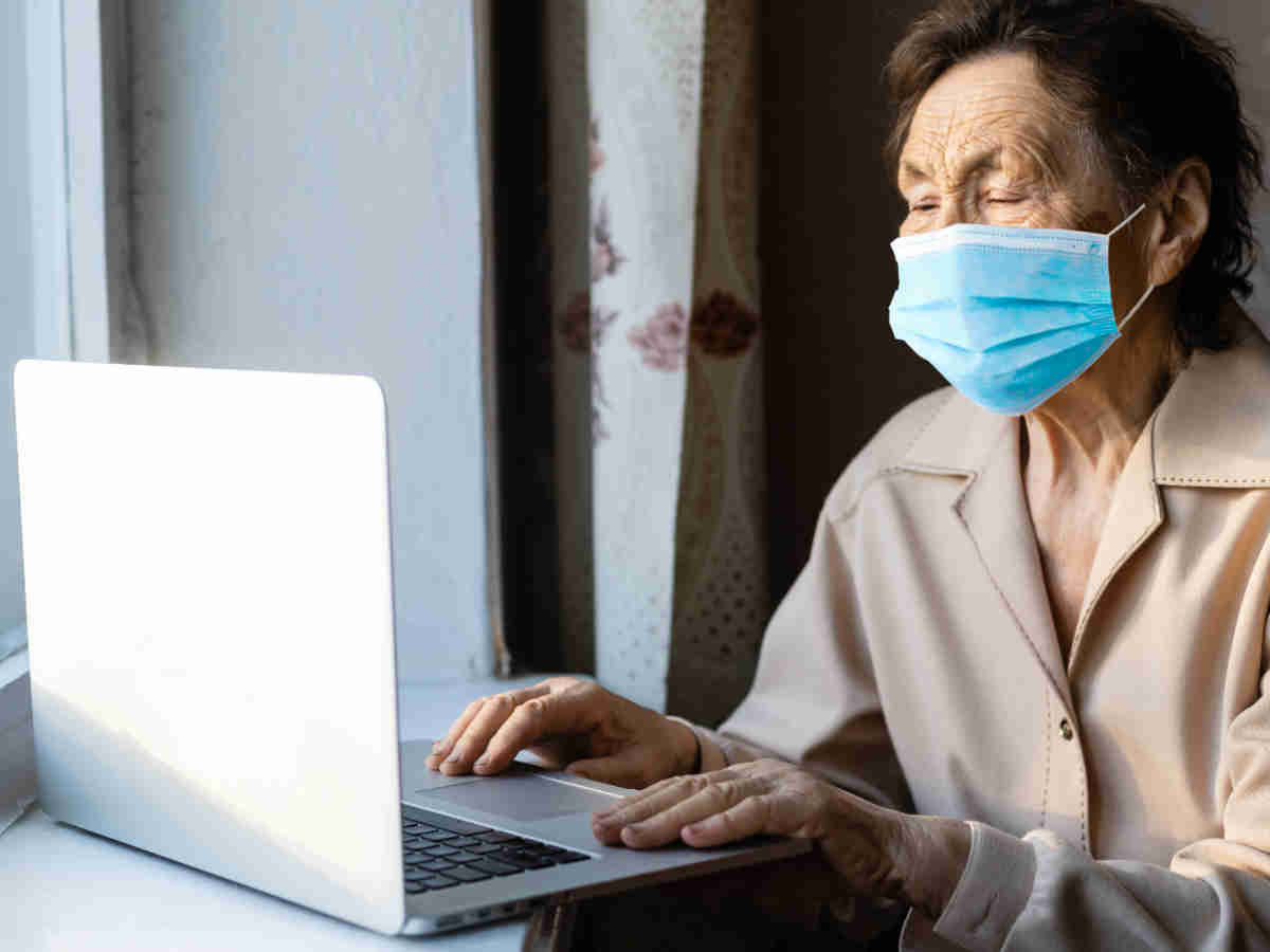 Evaluation of Hospice@Home for Home-Based Palliative Care: Development and Usability Pilot Study