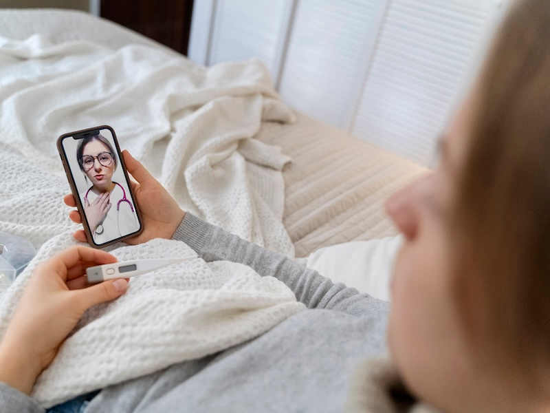 Implementation of a Virtual Hospital in the Home Service for Patients With COVID-19 in Queensland, Australia: Mixed Methods Evaluation Using the RE-AIM Framework