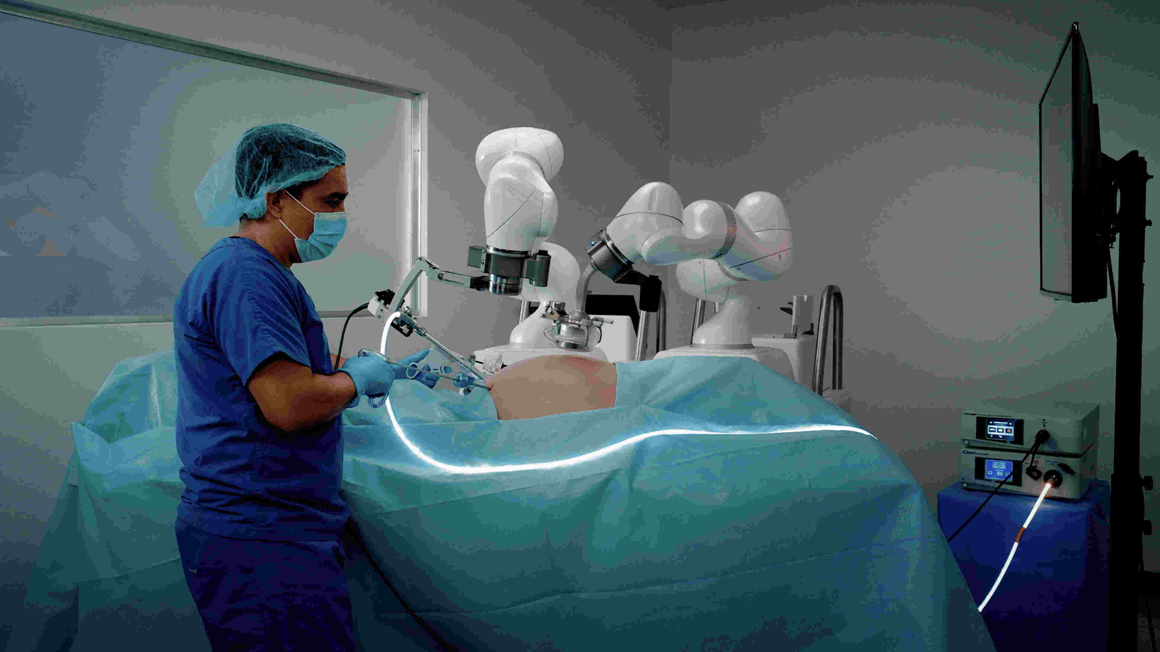 FDA Clears New Surgical Platform Combining Robotics & …