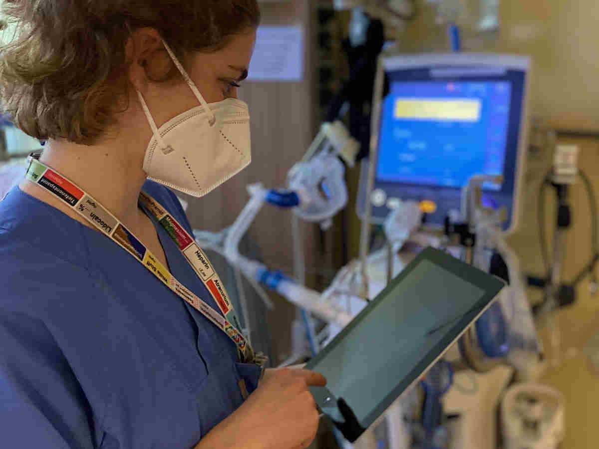 Creation of an Evidence-Based Implementation Framework for Digital Health Technology in the Intensive Care Unit: Qualitative Study
