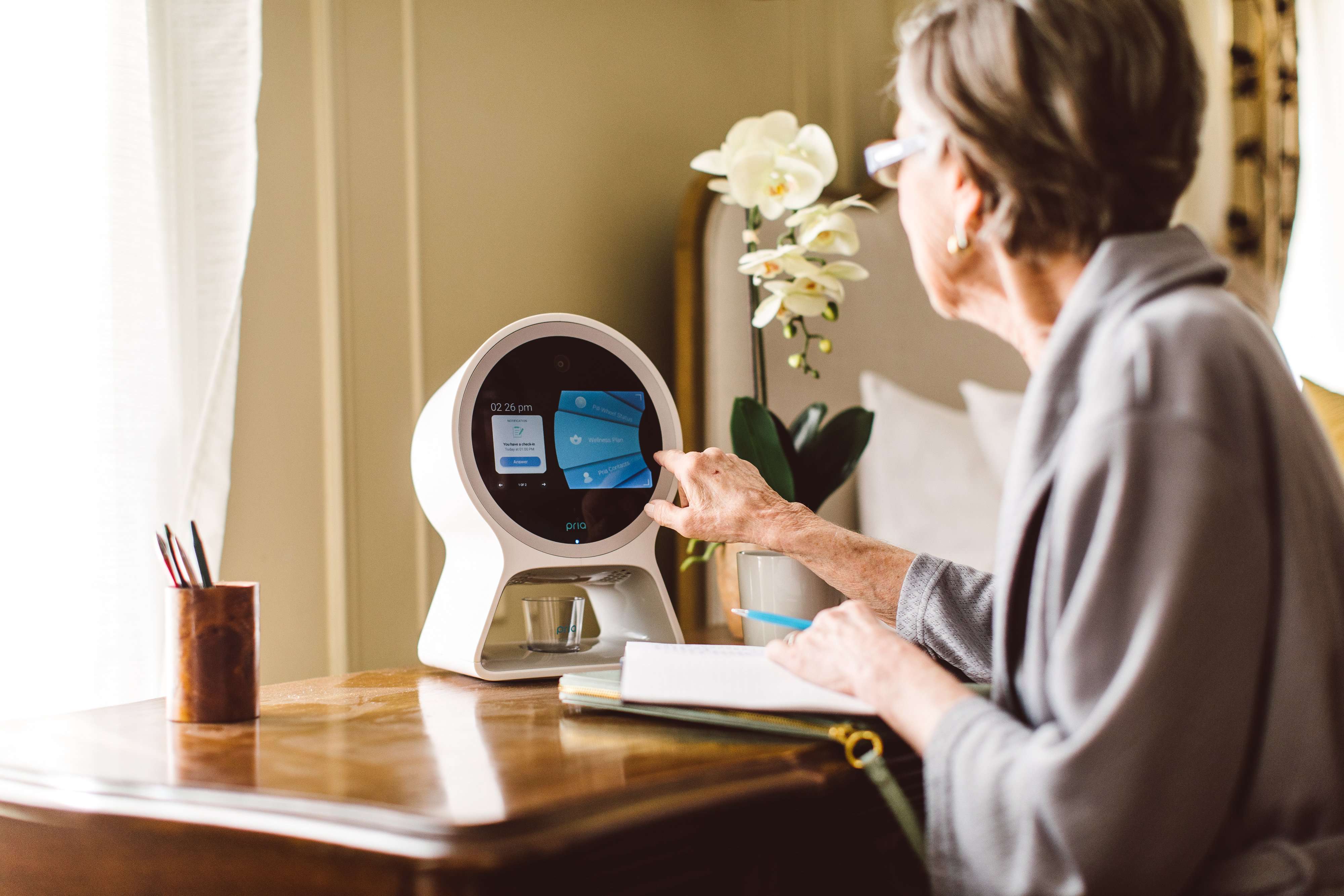 New robot from Pillo Health, Black+Decker offers in-home monitoring, medication dispensing