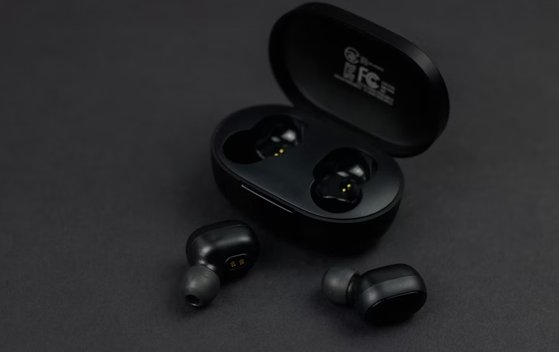 Smart Hearing Aids: How Technology Is Improving Hearing Loss Management
