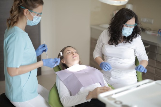 How Same Day Dental Crowns Restore Damaged Teeth Quickly