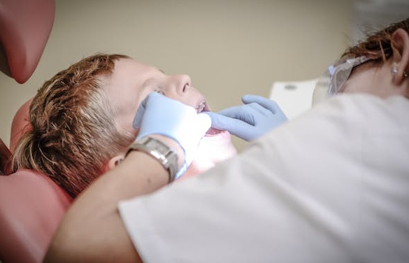 How to Maintain Good Oral Hygiene: Simple Daily Dental Care Tips