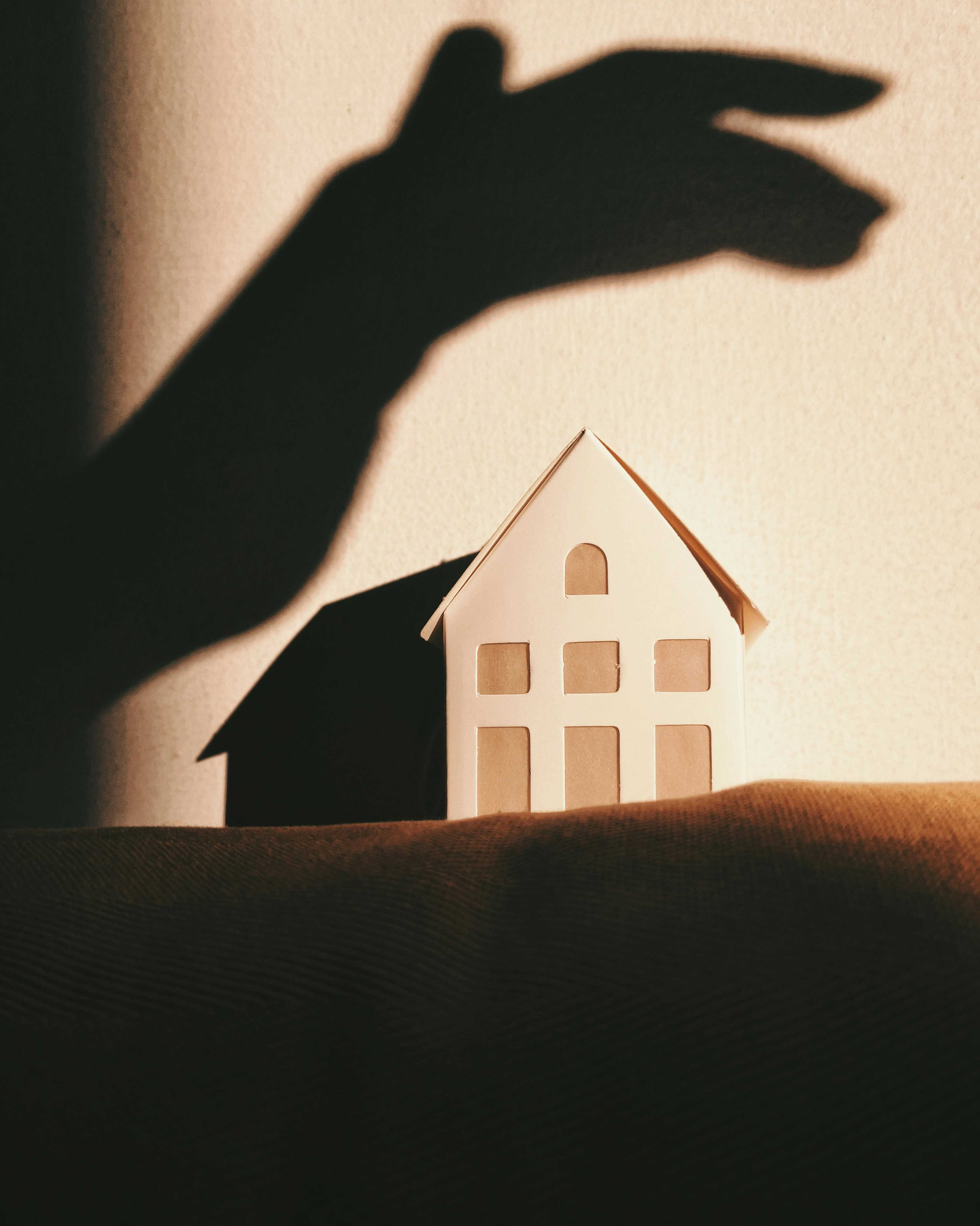 Enhancing home safety and independence with innovative medical equipment
