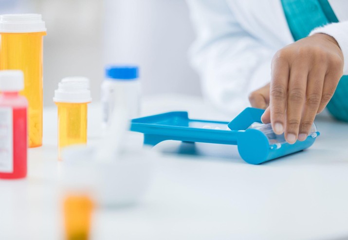 How Customized Medications From a Canadian Compounding Pharmacy Support Patients With Allergies And Sensitivities