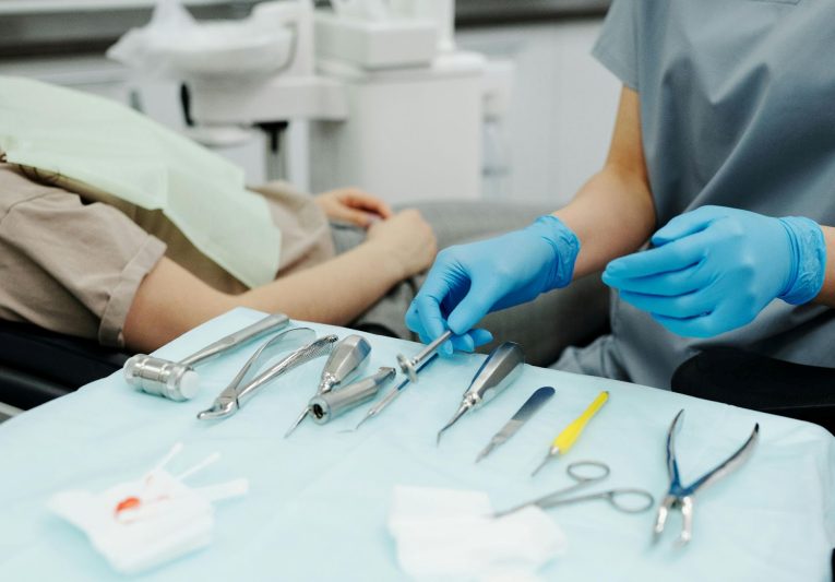 What to Expect During a Tooth Extraction in River Edge