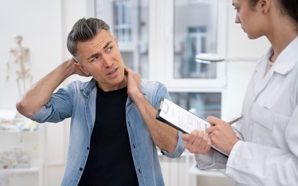 When Thyroid Symptoms First Appear in ENT Consultations