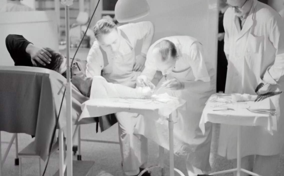 Is Arm Lift Surgery Right for You? Here’s What the Experts Say