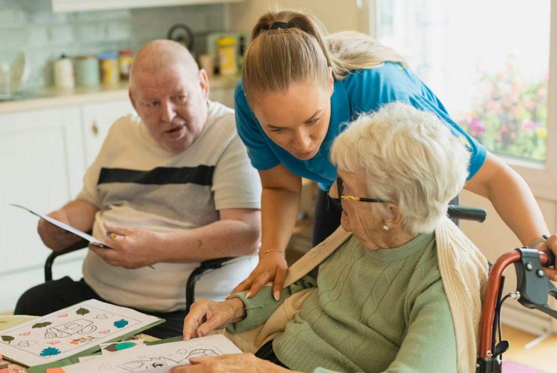 What a Typical Day Looks Like With a Professional In-Home Aide